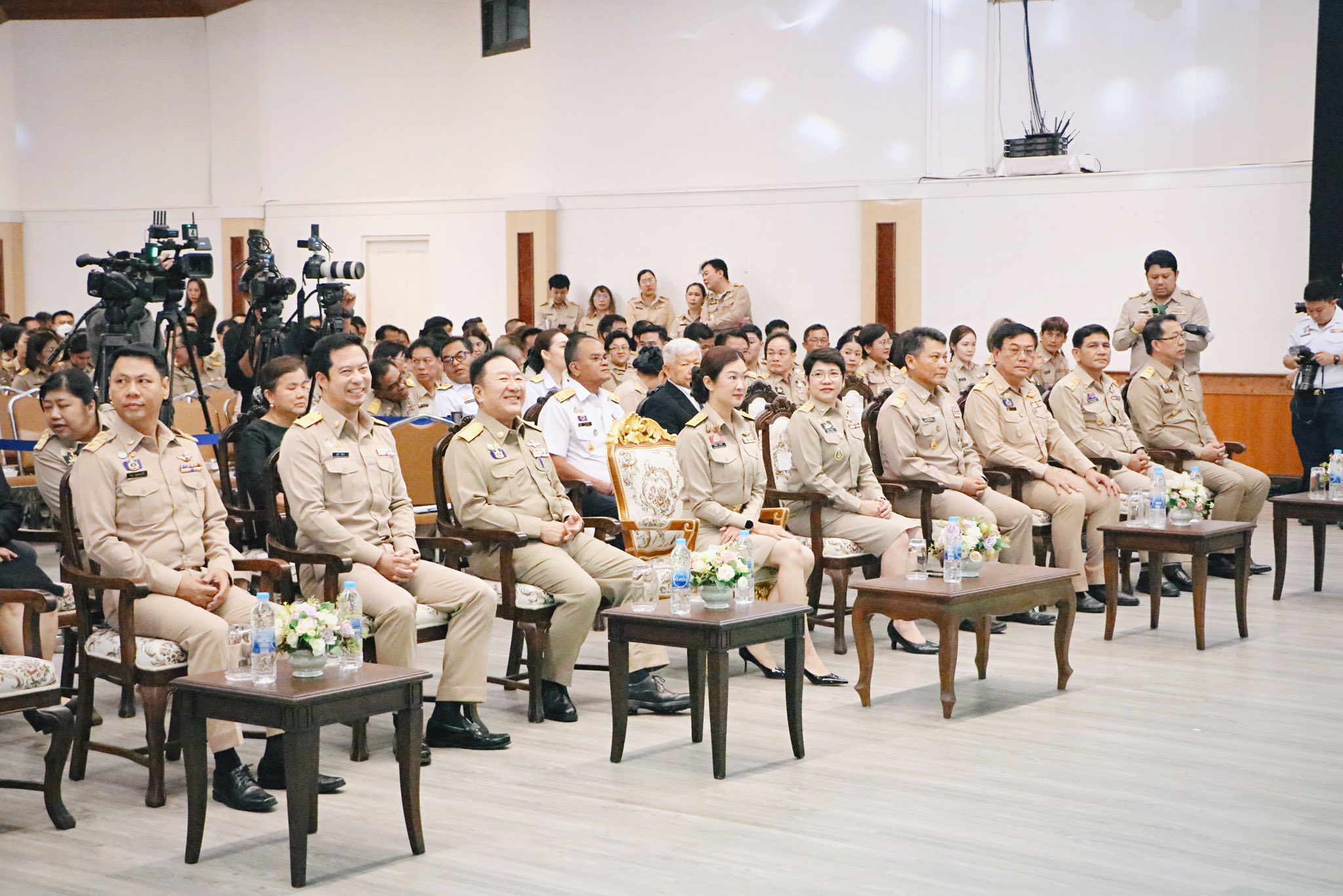 title - ส.ป.ก. ร่วมเป็นเกียรติและแสดงความยินดีในวันสถาปนาครบรอบ กรมพัฒนาที่ดิน “63 ปี จากดินดี สู่อนาคตไทย“